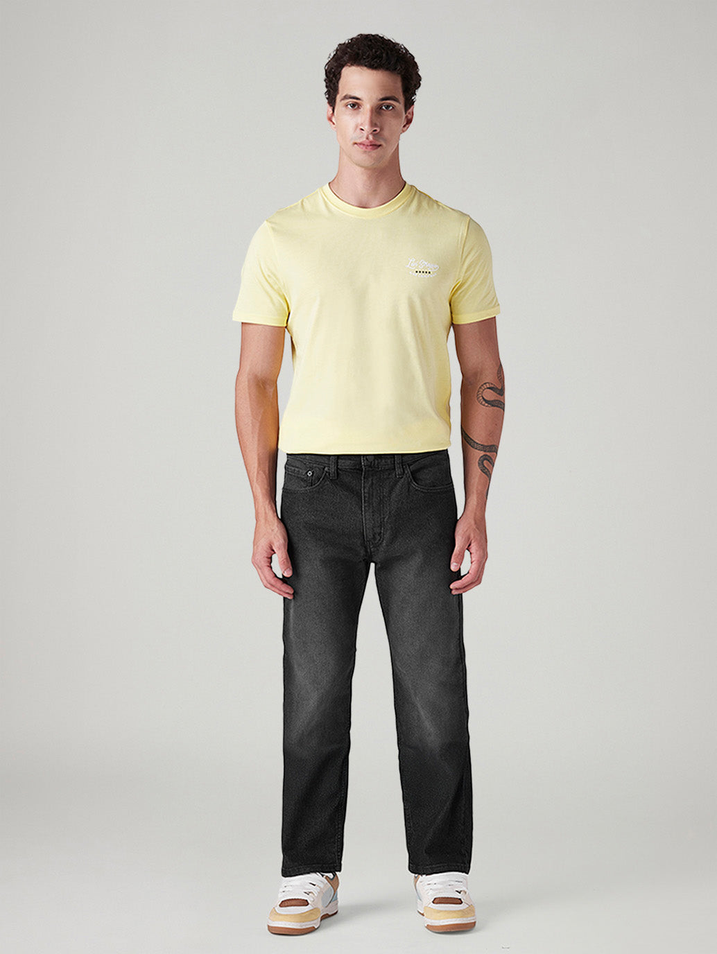 Men's 505 Black Straight Fit Mid Rise Jeans - Front View