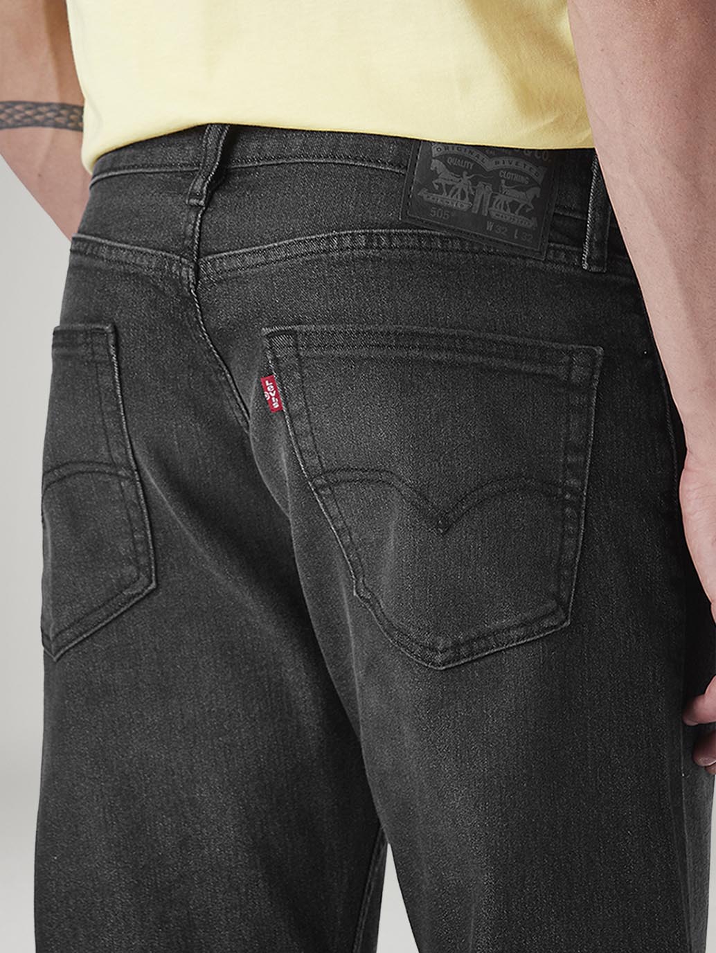 Men's 505 Black Straight Fit Mid Rise Jeans - Detail View