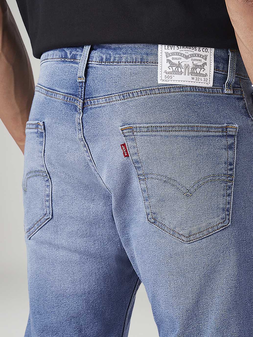 Men's 505 Light Indigo Straight Fit Mid Rise Jeans - Detail View