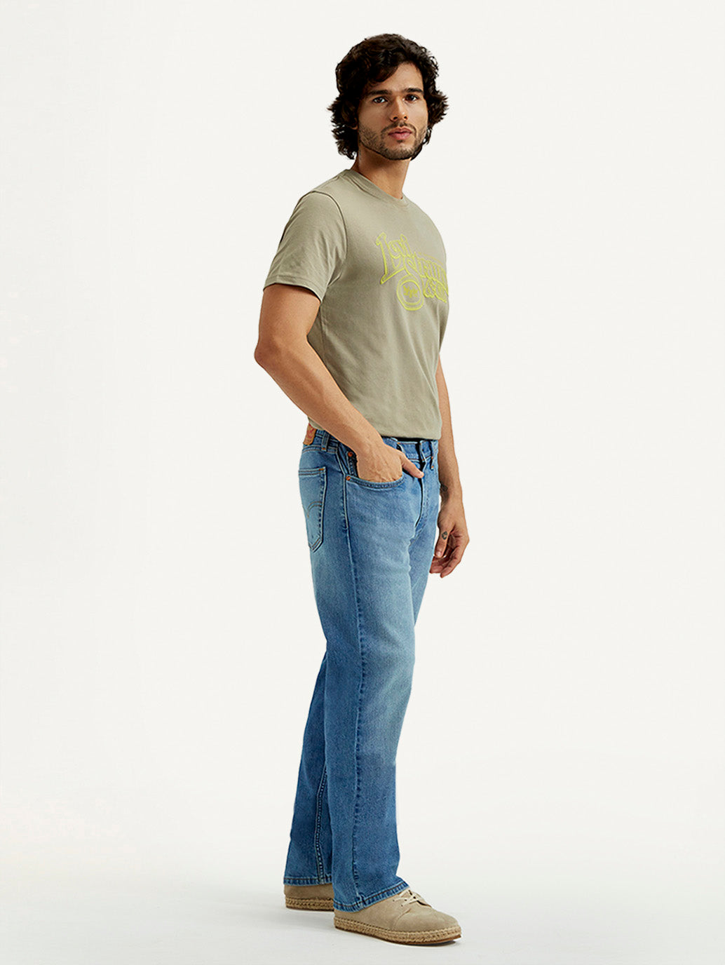 Men's 555 Light Indigo Loose Fit Mid Rise Jeans - Side View