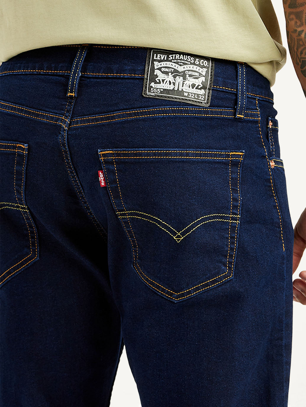 Men's 555 Dark Blue Loose Fit Mid Rise Jeans - Detail View