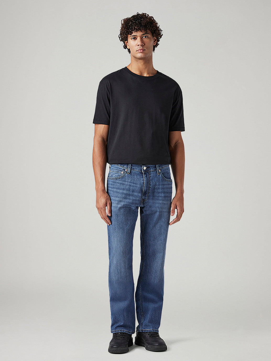 Men's 555 Blue Relaxed Straight Fit Mid Rise Jeans - Front View