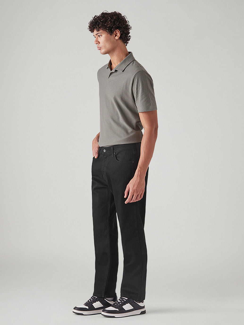 Men's 555 Mid Rise Relaxed Straight Fit Cotton Stretch Blend Jeans - Side View