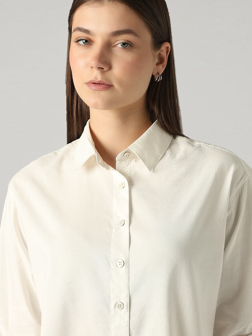 Women's Solid Relaxed Fit Shirt - Detail View