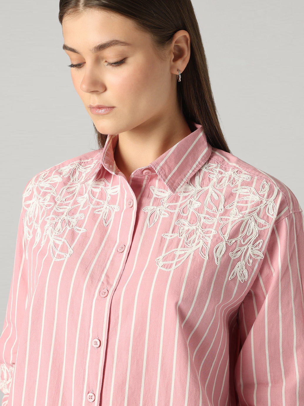 Women's Embroidery Detail Relaxed Fit Poplin Shirt - Detail View