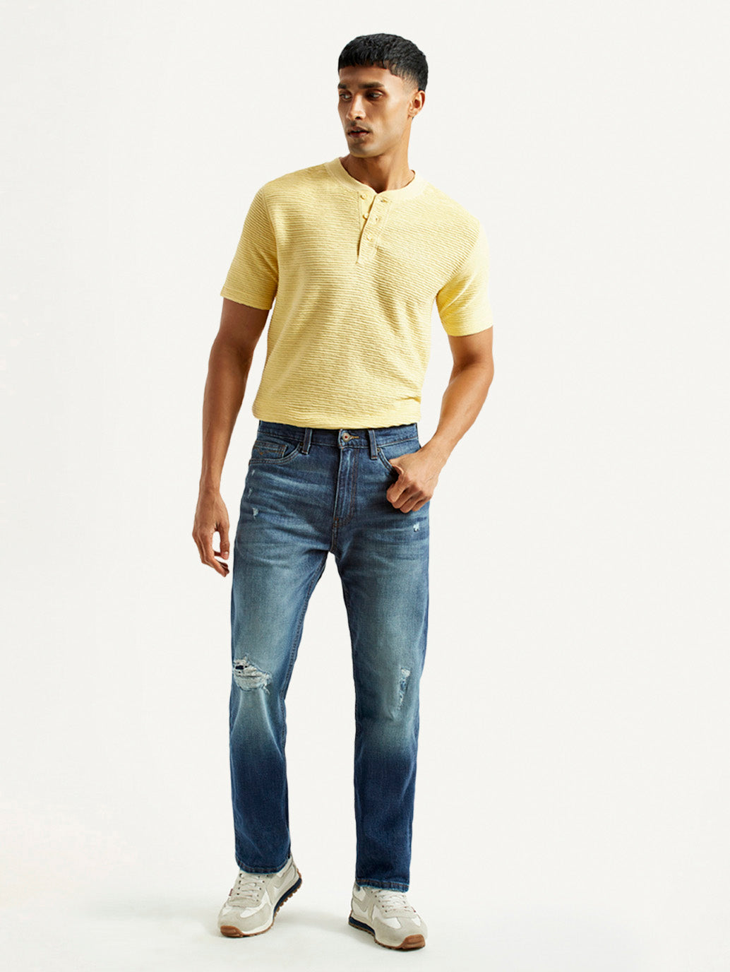 Men's 505 Blue Straight Fit Mid Rise Jeans - Front View