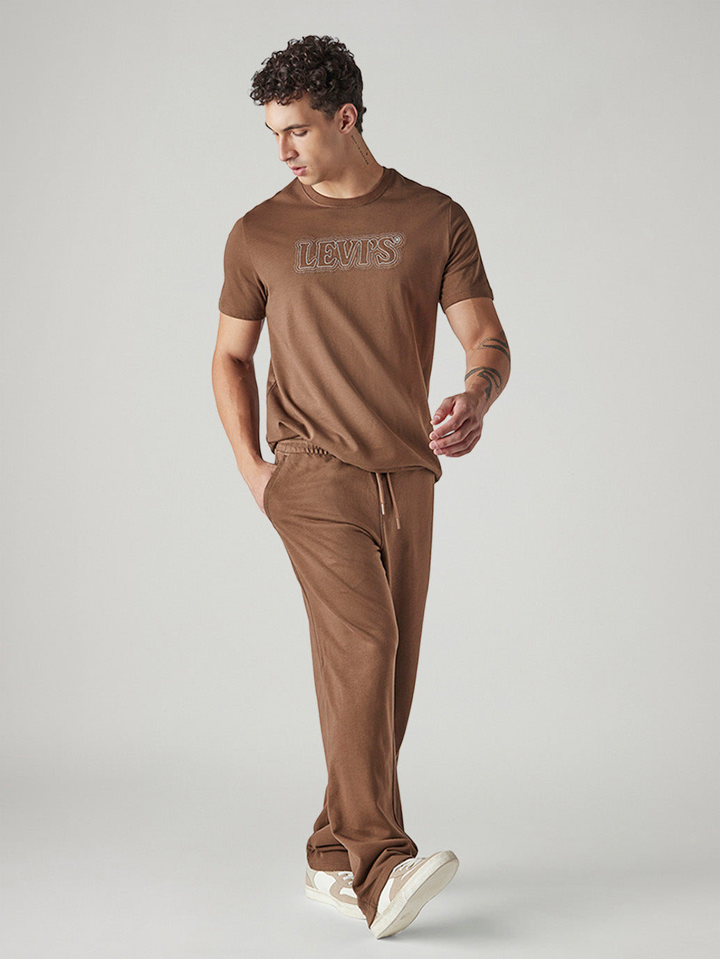 Men's Regular Fit Mid Rise Joggers
