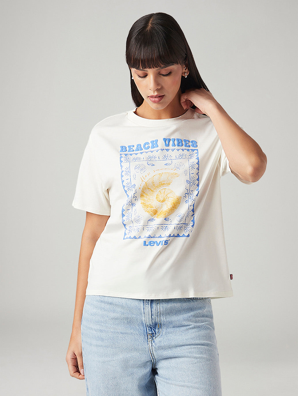 Women's Graphic Print Relaxed Fit T-Shirt - Styleshot View