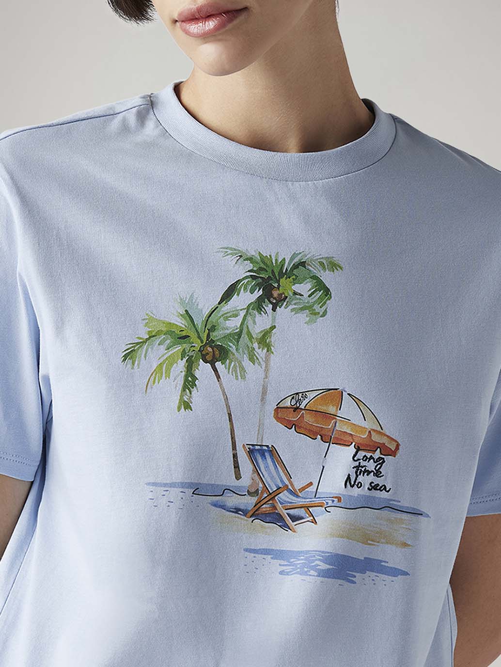 Women's Graphic Print Relaxed Fit T-Shirt - detail View