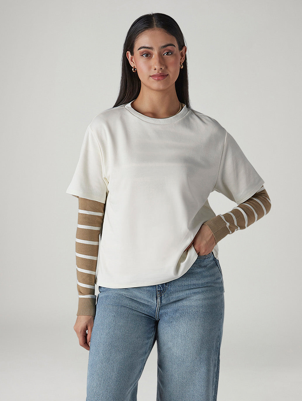 Women's Solid Crew Neck Relaxed Fit Interlock T-Shirt