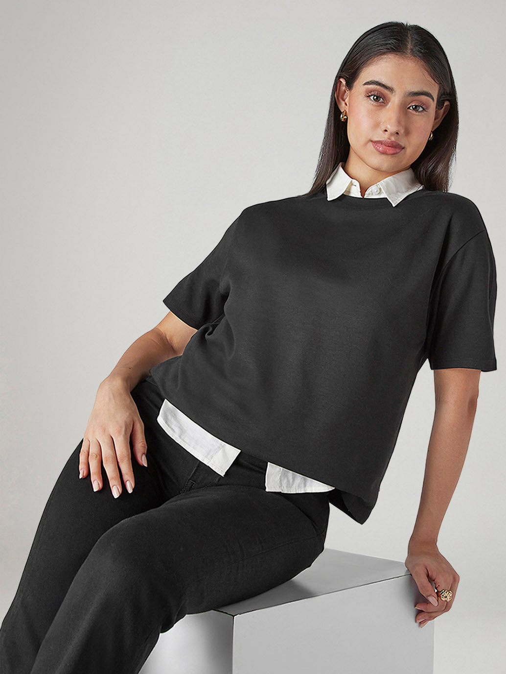 Women's Solid Crew Neck Relaxed Fit Interlock T-Shirt