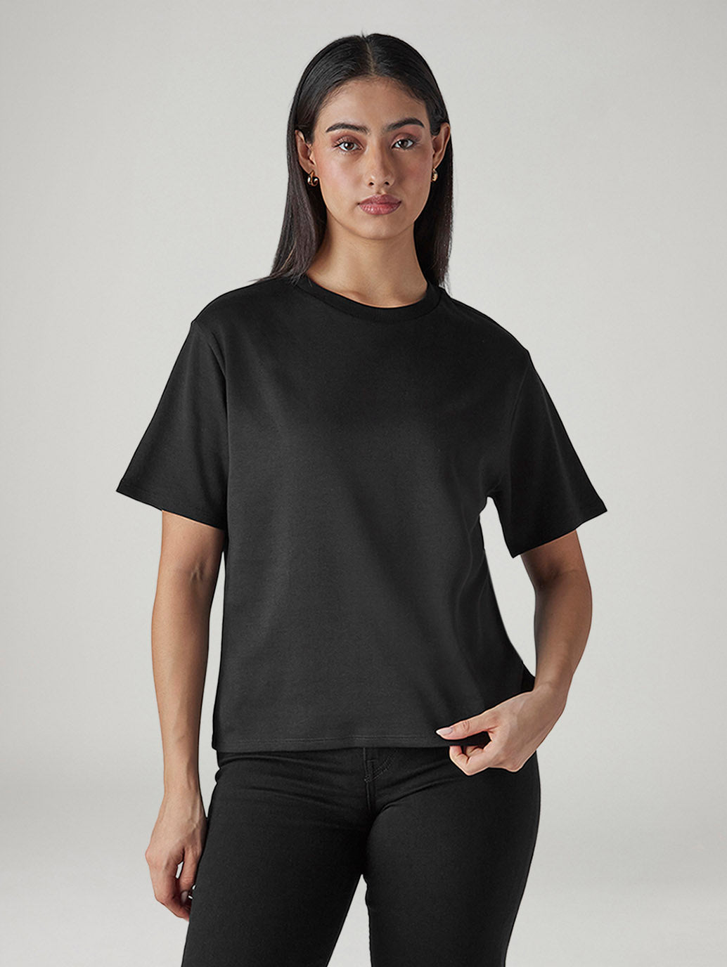 Women's Solid Crew Neck Relaxed Fit Interlock T-Shirt - 20 View