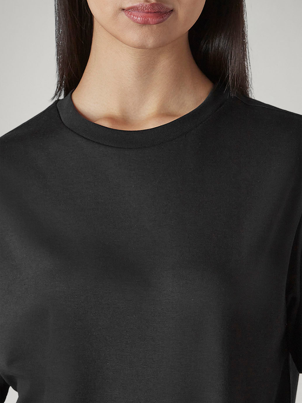 Women's Solid Crew Neck Relaxed Fit Interlock T-Shirt - 20 View