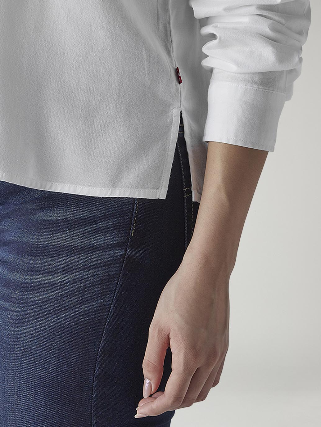 Women's Solid Regular Fit Oxford Shirt - detail View