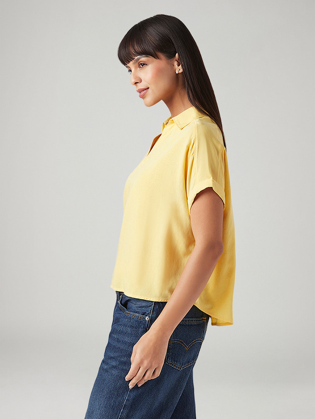 Women's Solid Relaxed Fit Linen Top - Side View