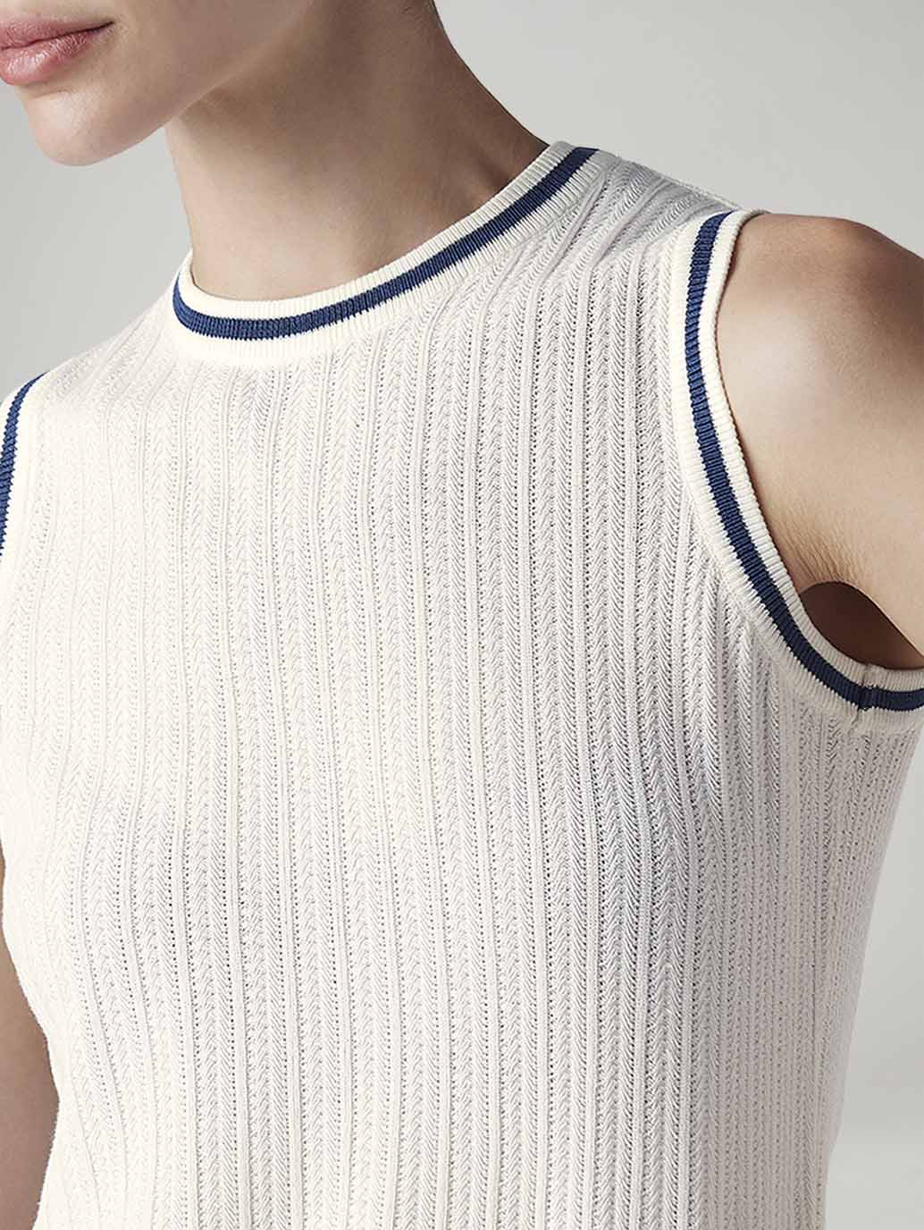 Women's Pin Striped Slim Fit T-Shirt - 20 View