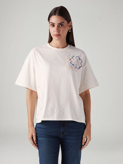 levi's Women's Embroidered Relaxed Fit Oversize T-Shirt-picture-42