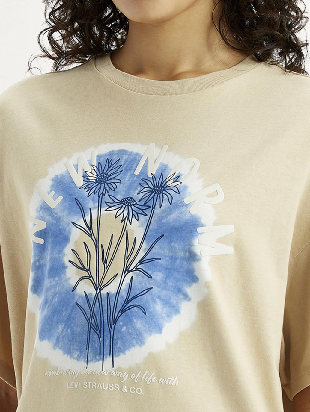 Women's Graphic Print Beige Relaxed Fit T-shirt - Detail View