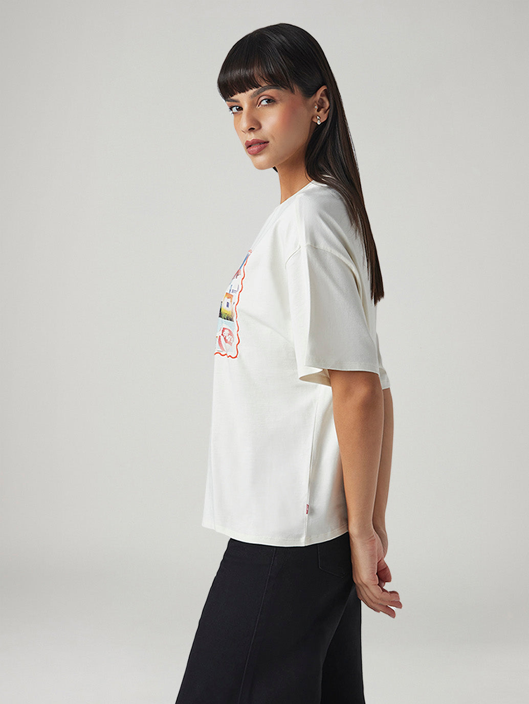 Women's Graphic Print Relaxed Fit Oversized T-Shirt - Side View