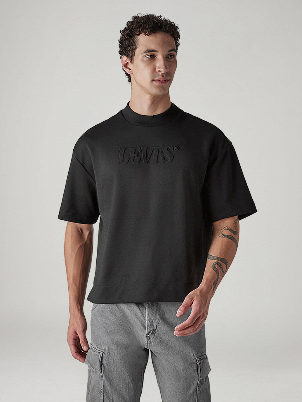 Men's Logo Boxy Fit T-Shirt - Front View