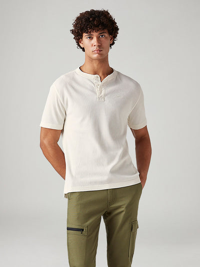 Men's Textured Regular Fit Textured T-Shirt