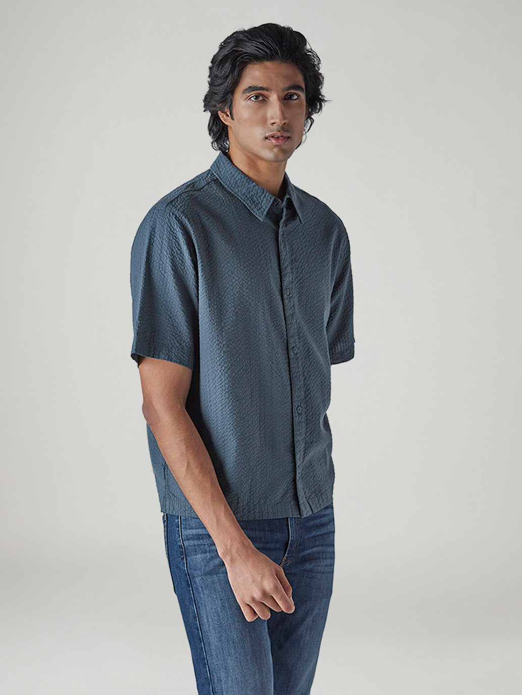 Men's Textured Boxy Fit Oxford Shirt - Side View