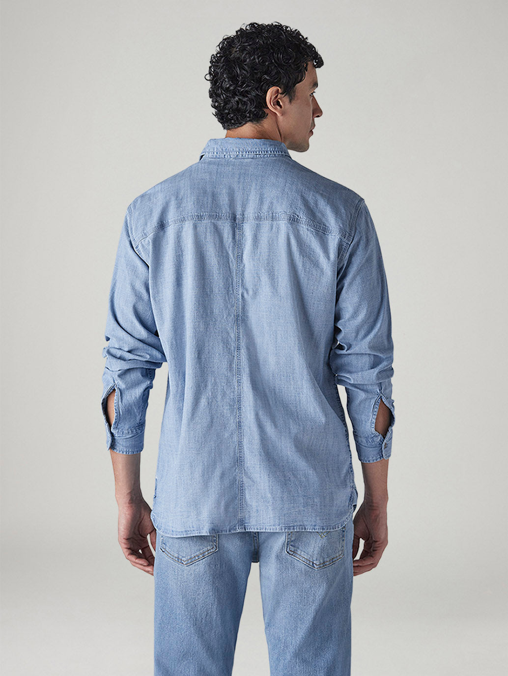Men's Solid Relaxed Fit Chambray Shirt - Back View