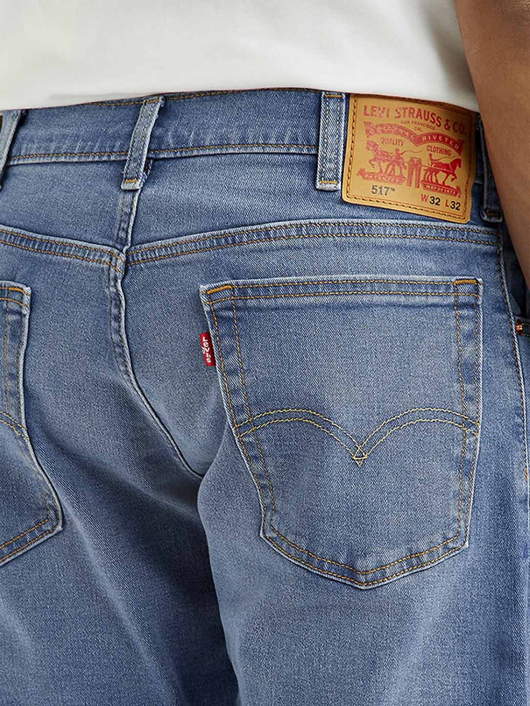 Levi's 517 BOOTCUT デニム W32 L32 Men's 517 Med Indigo Bootcut Fit Mid Rise Jeans – Levis India Store