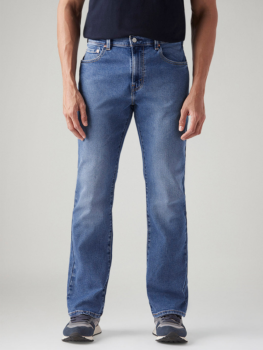 Men's 517 Med Indigo Bootcut Fit Mid Rise Jeans – Levis India Store