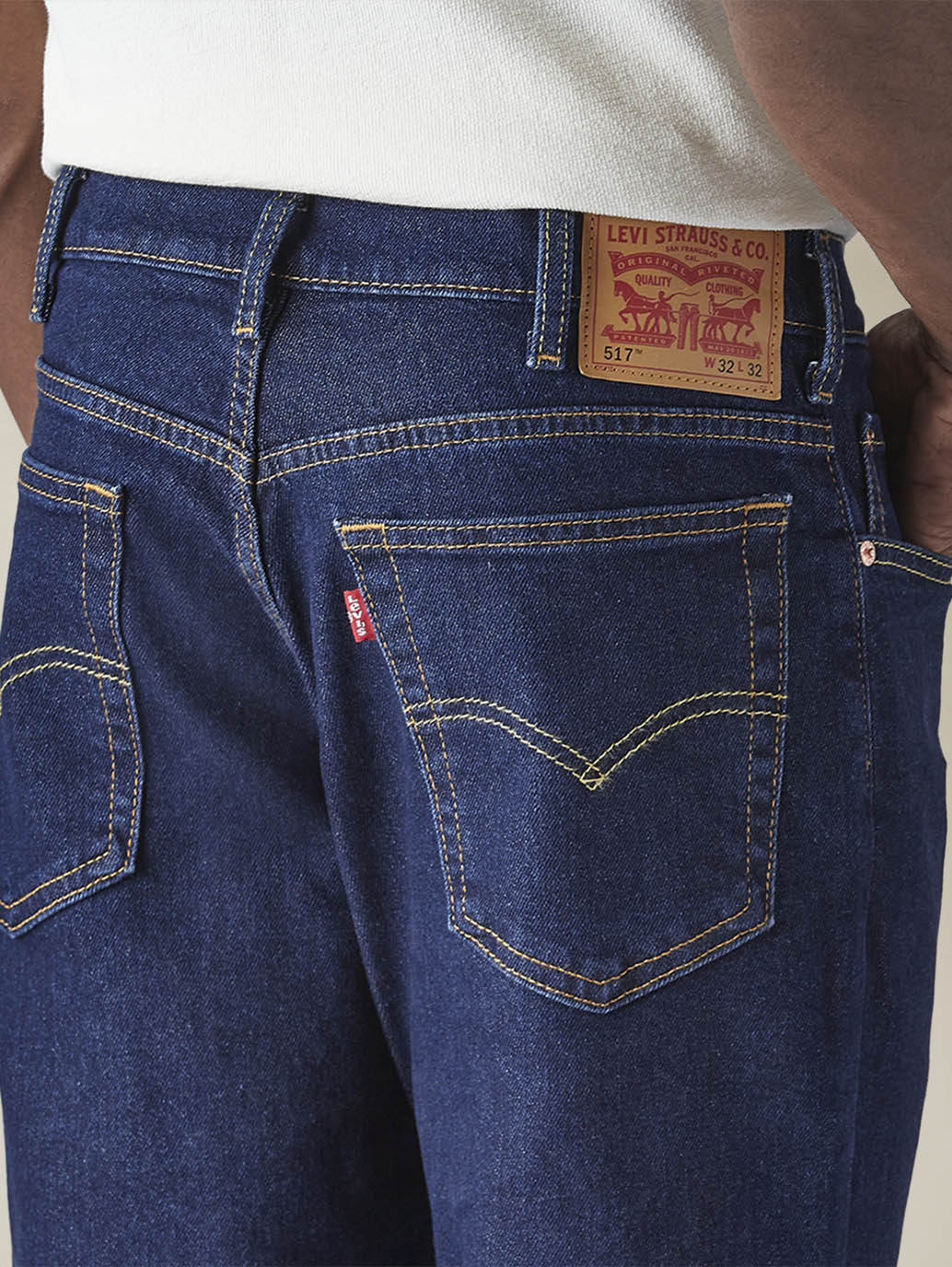 Mens 517 Mid rise Bootcut Fit Cotton Stretch Blend Jeans - Detail View