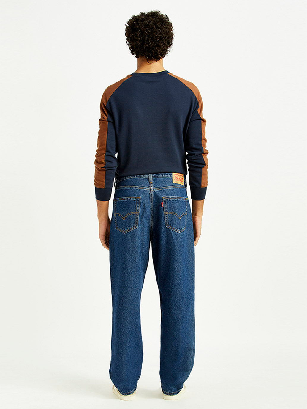 Men's 568 Med Indigo Loose Fit Mid Rise Jeans - Back View