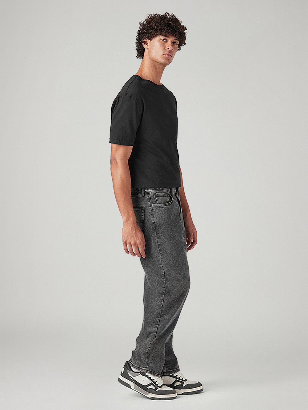 Men's 568 Grey Loose Fit Mid Rise Jeans - Side View