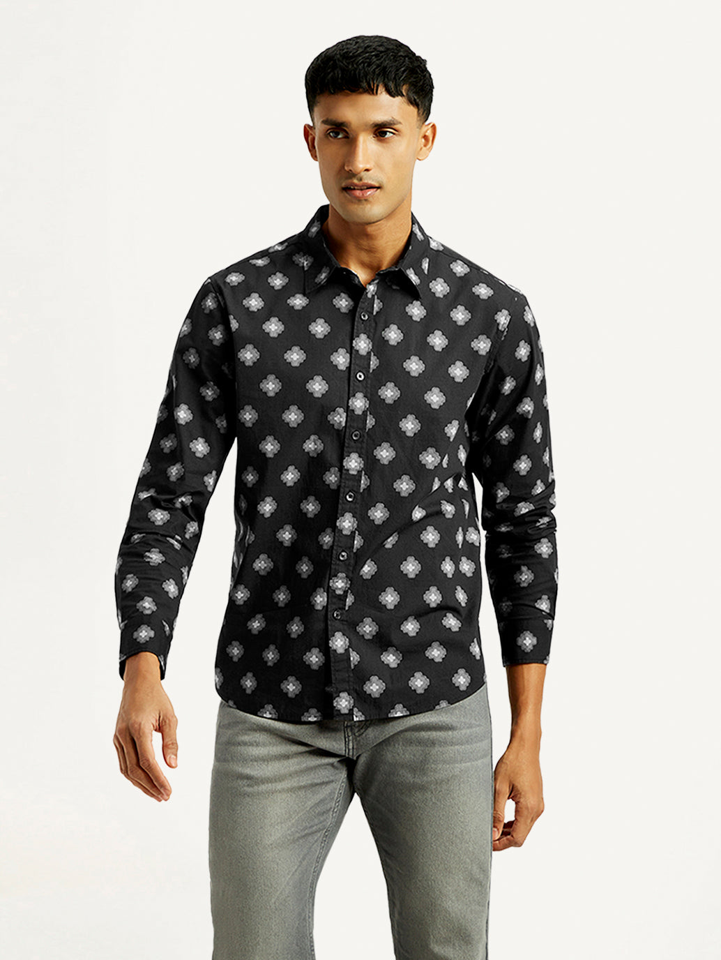 Men's Geometric Print Slim Fit Shirt - Front View