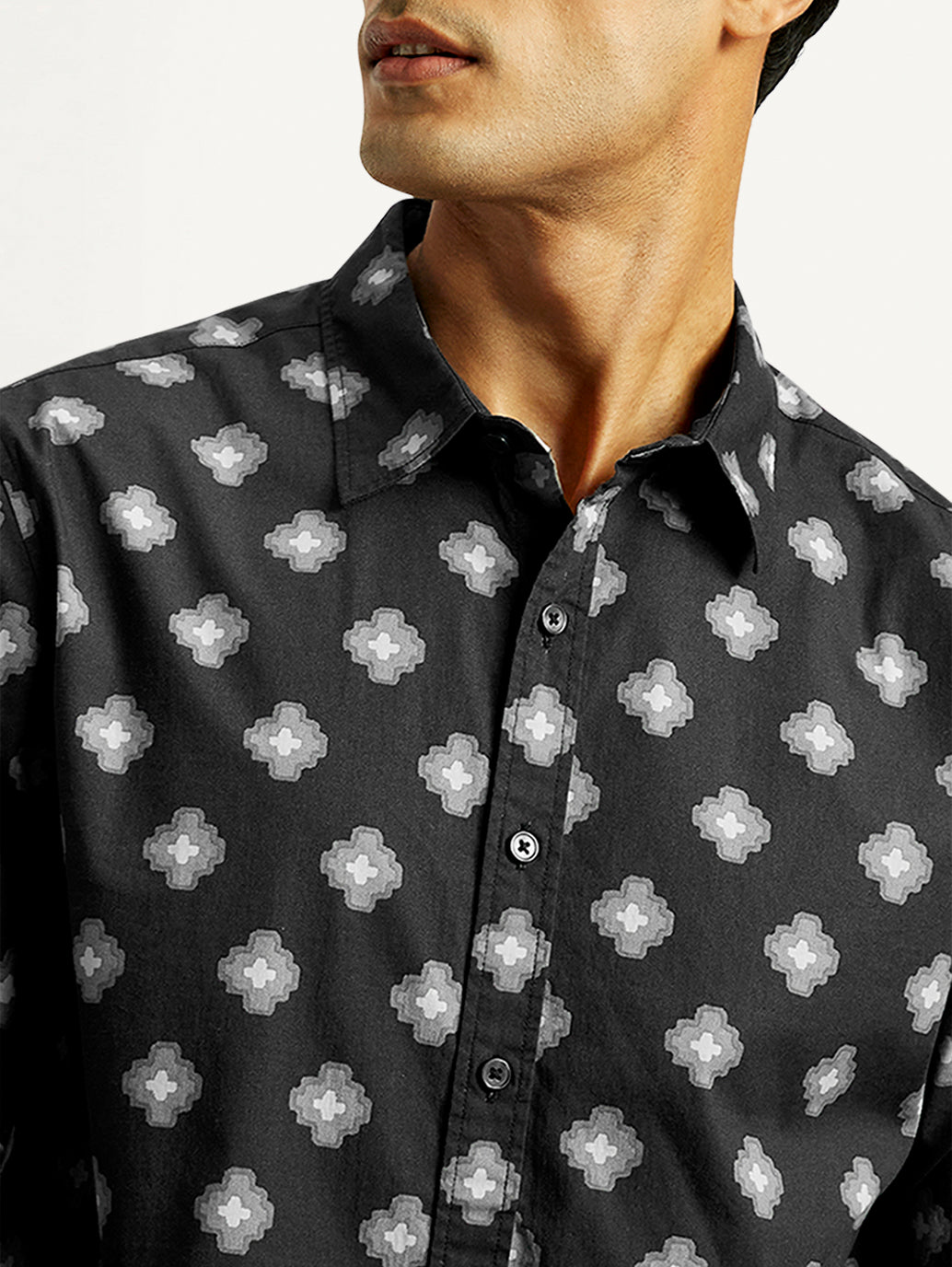 Men's Geometric Print Slim Fit Shirt - detail View