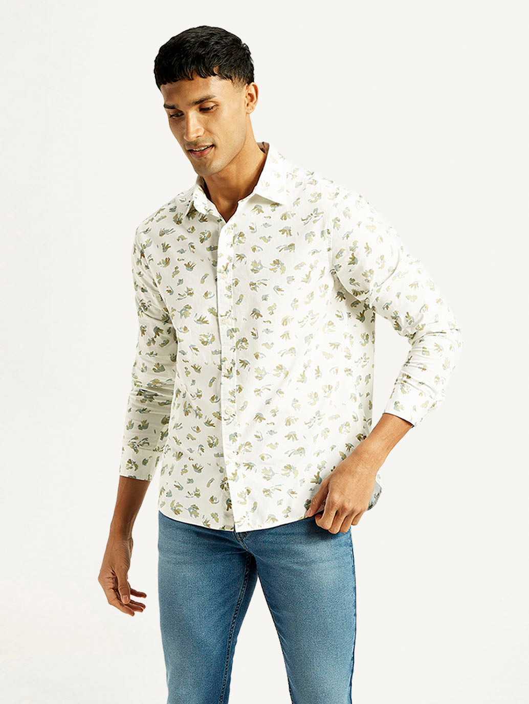 Men's Abstract Print Slim Fit Shirt – Levis India Store