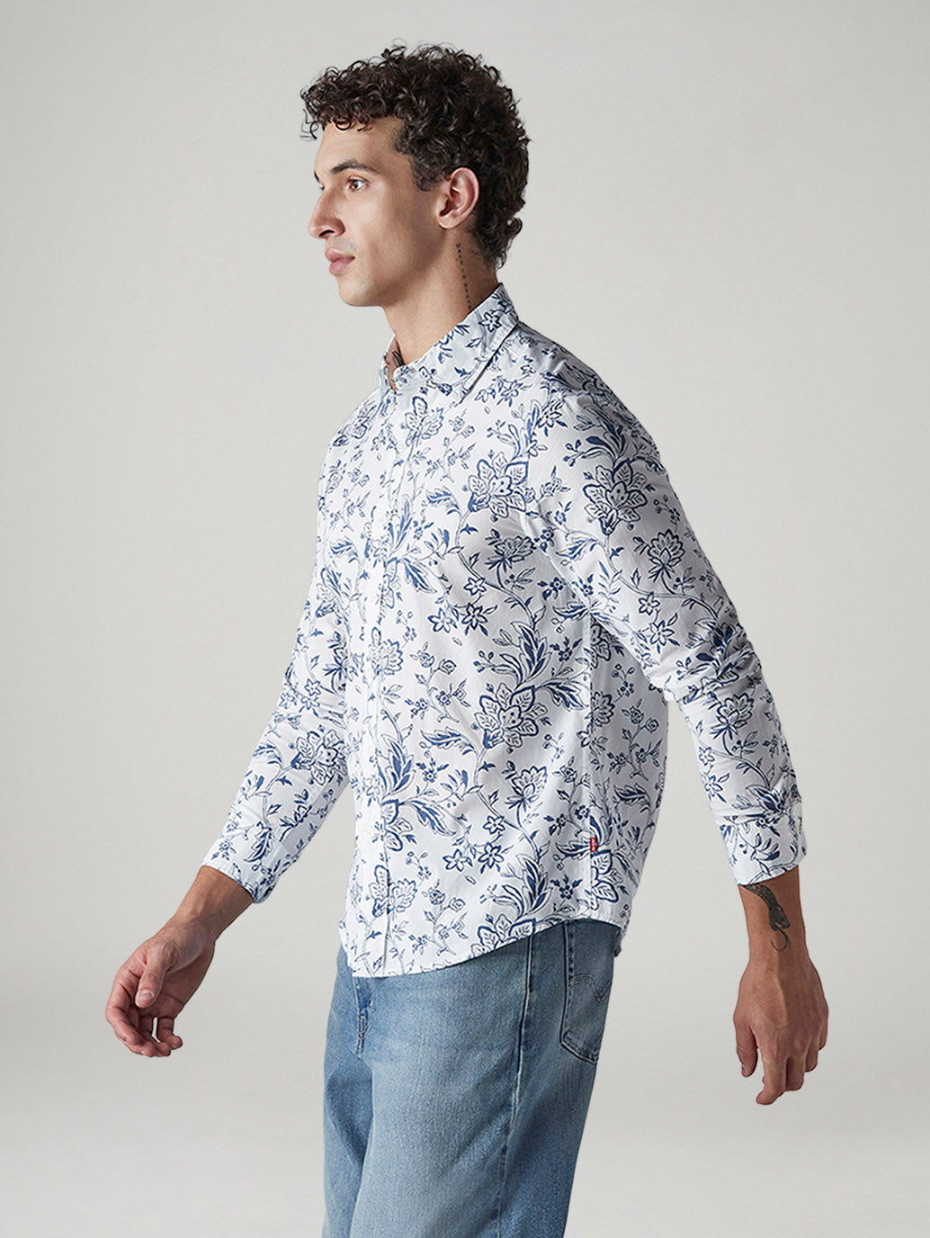 Men's Floral Slim Fit Poplin Shirt - Side View