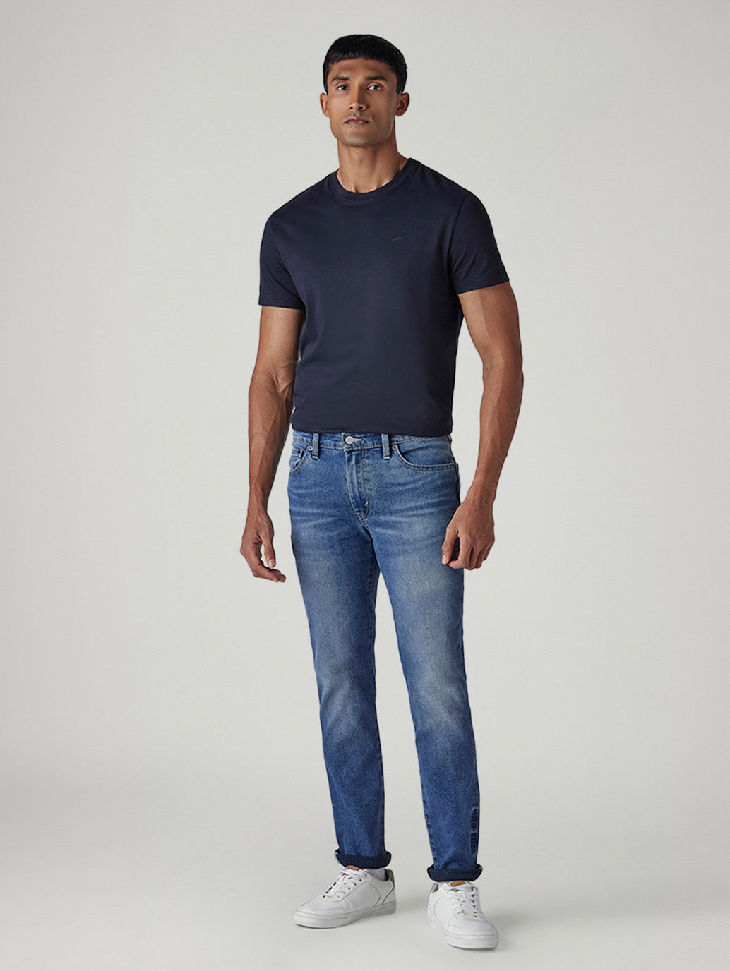 Men's 511 Blue Slim Fit Mid Rise Commuter Jeans - Front View