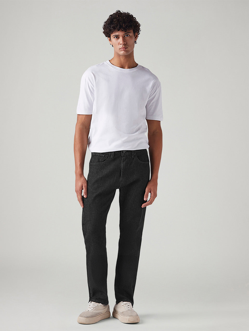 Men's 505 Black Straight Fit Mid Rise Jeans - Front View