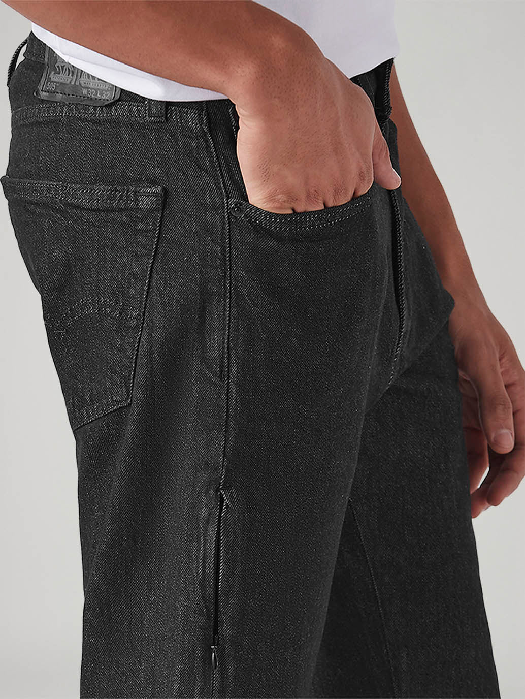 Men's 505 Black Straight Fit Mid Rise Jeans - 20 View