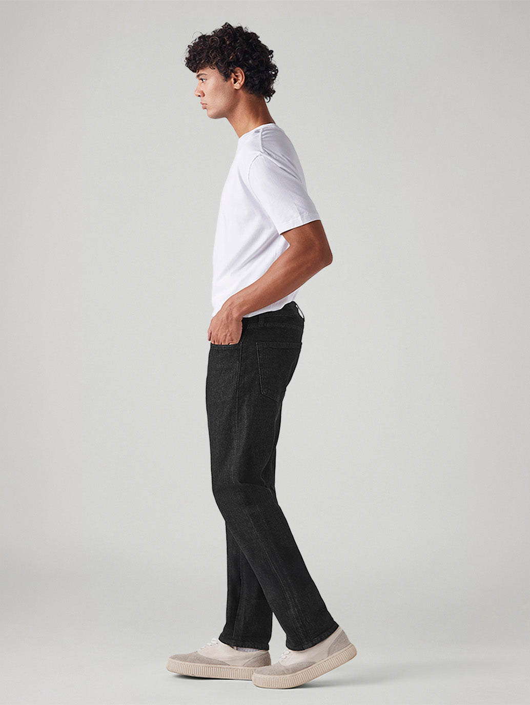 Men's 505 Black Straight Fit Mid Rise Commuter Jeans - Side View