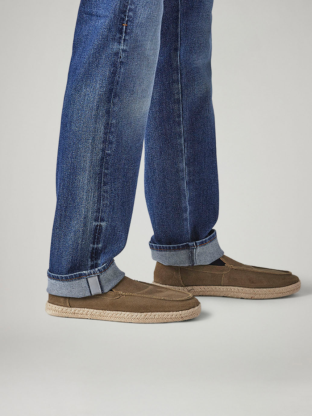 Men's 505 Med Indigo Straight Fit Mid Rise Commuter Jeans - Detail View