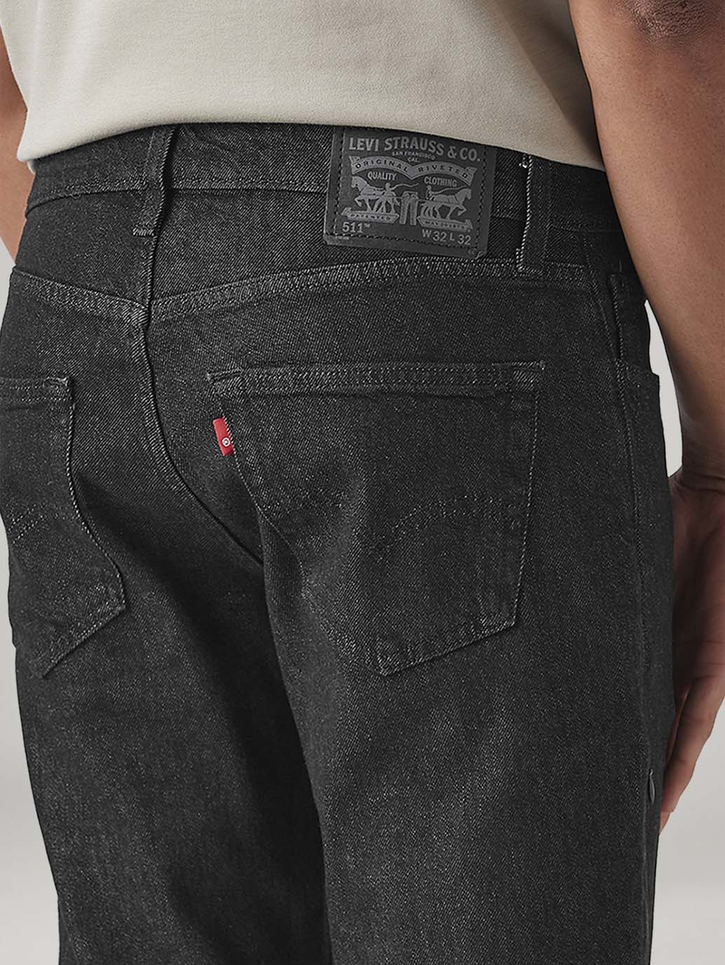 Men's 511 Black Slim Fit Mid Rise Jeans - Detail View