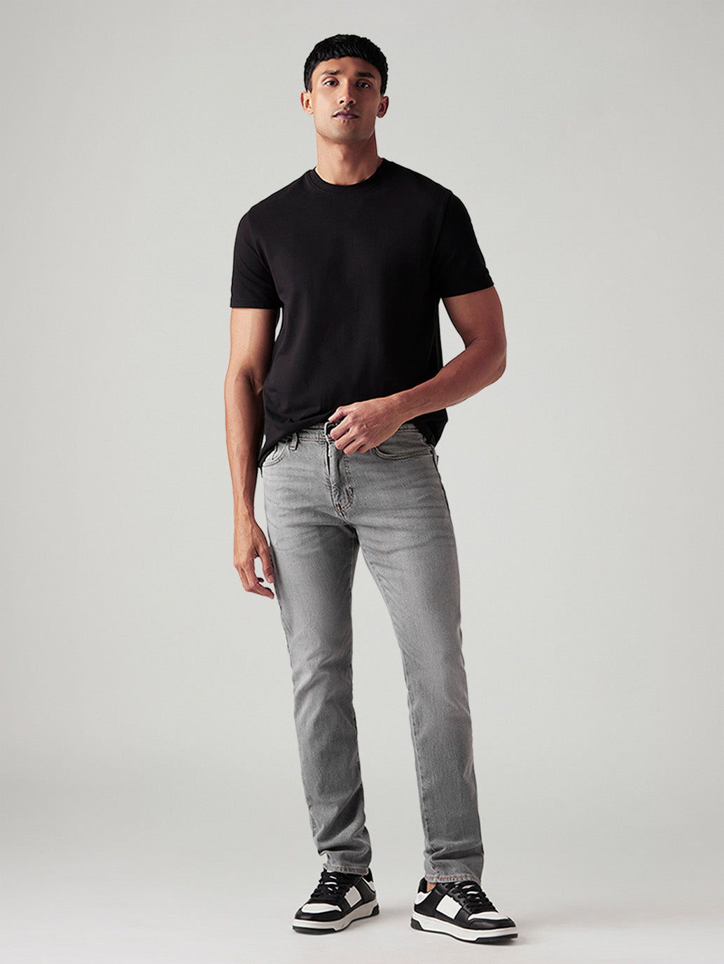 Men's 511 Charcoal Grey Slim Fit Mid Rise Commuter Jeans - Styleshot View