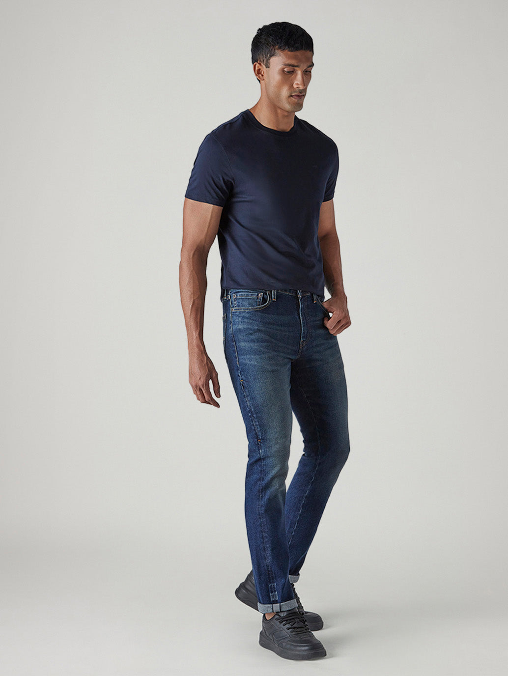 Men's 511 Tinted Dark Indigo Slim Fit Mid Rise Commuter Jeans - Side View