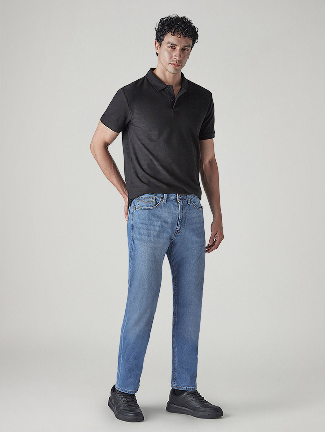 Men's 505 Light Blue Straight Fit Mid Rise Jeans