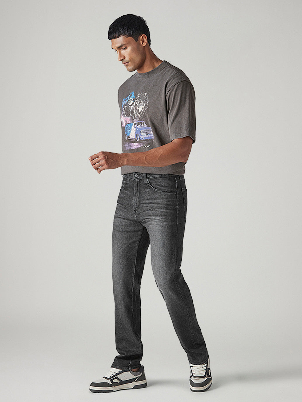 Men's 505 Charcoal Grey Straight Fit Mid Rise Commuter Jeans - Side View