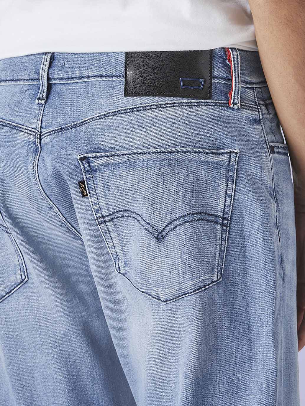 Men's 505 Light Indigo Straight Fit Mid Rise Redloop Jeans - 5b195b09-508d-4ca2-b0d1-f667ed54b25c View