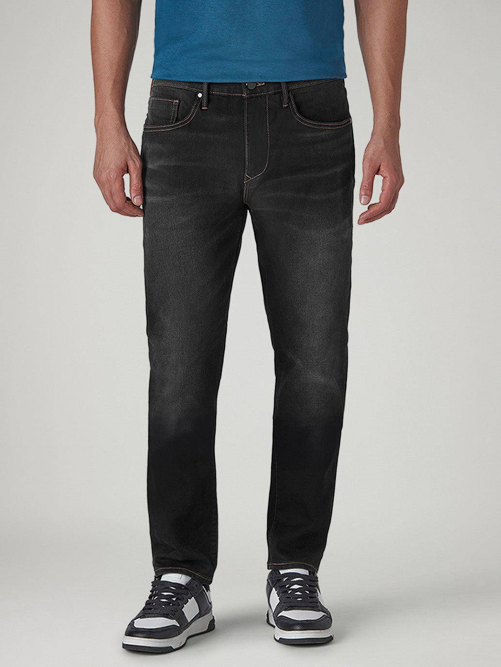 Men's 512 Black Slim Tapered Fit Mid Rise Redloop Jeans - Front View
