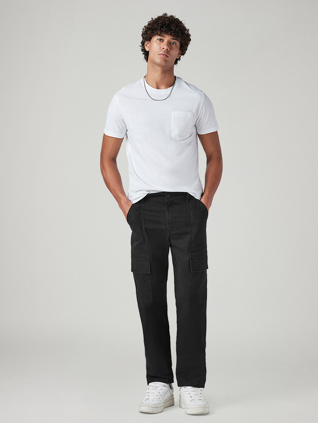 Men's Black Straight Fit Mid Rise Commuter Cargos