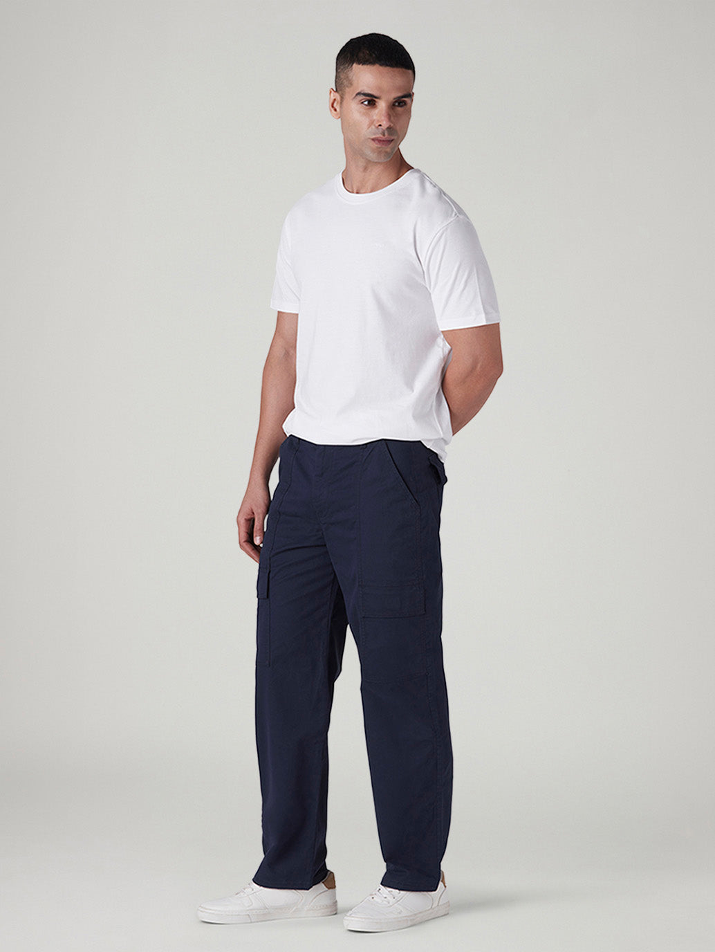 Men's Navy Straight Fit Mid Rise Cargos